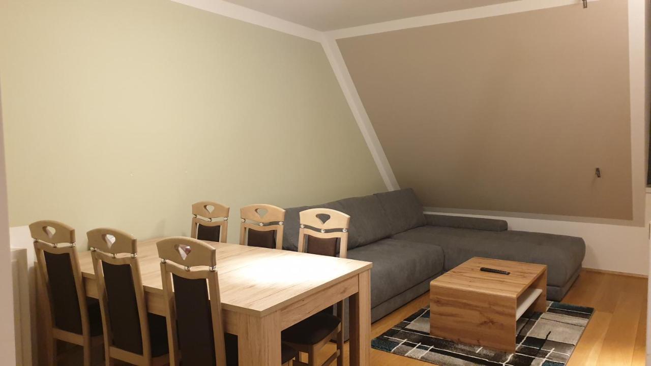 וינה Elegance Apartment מראה חיצוני תמונה