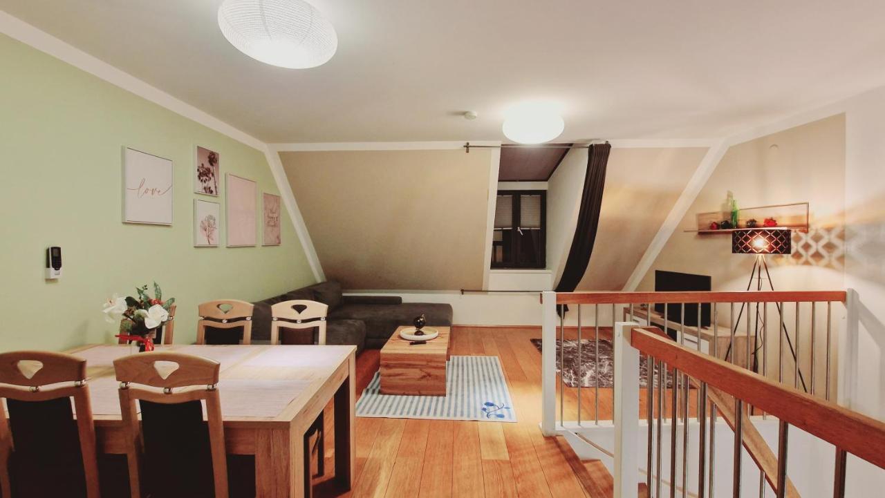 וינה Elegance Apartment מראה חיצוני תמונה