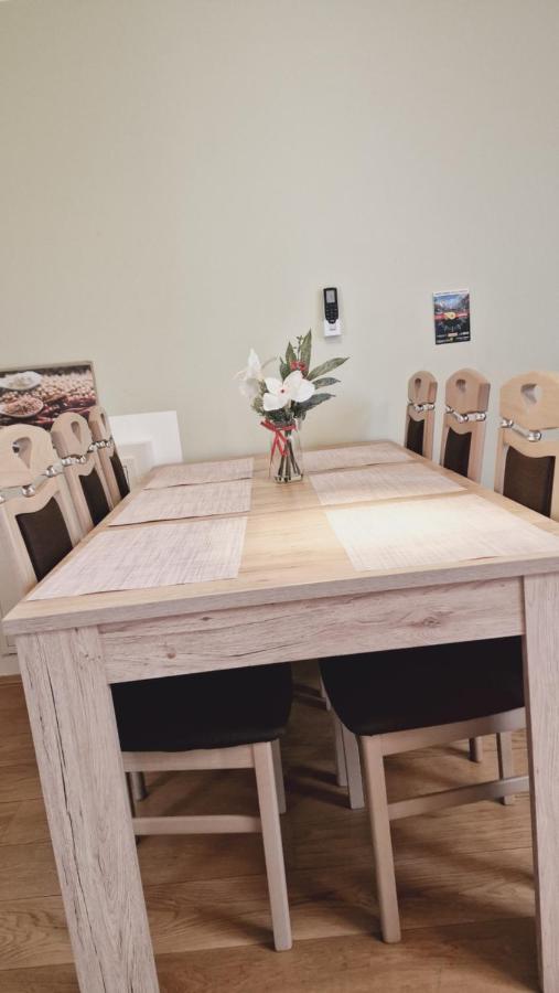 וינה Elegance Apartment מראה חיצוני תמונה