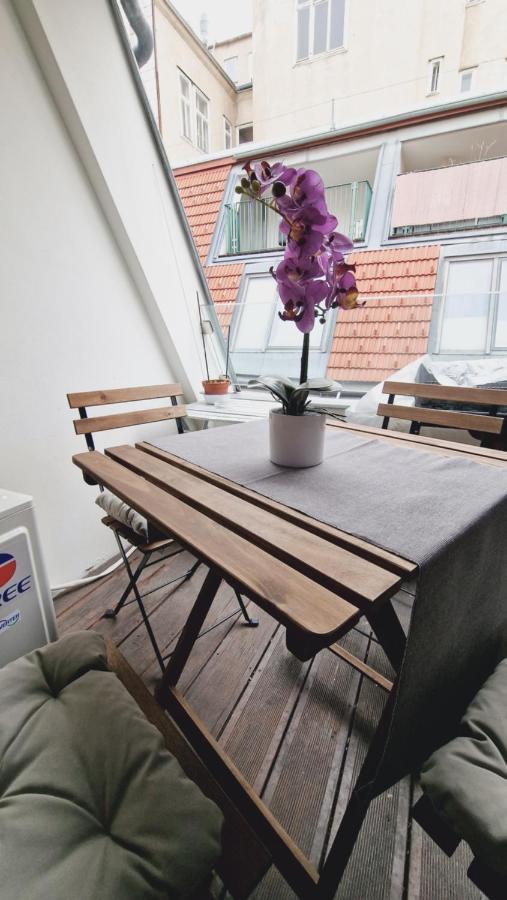 וינה Elegance Apartment מראה חיצוני תמונה